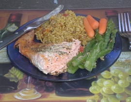 Salmon with veggies and brown rice